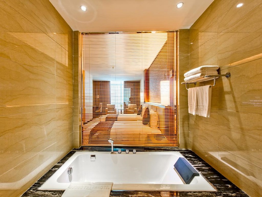 Muong-Thanh-Luxury-Hotel