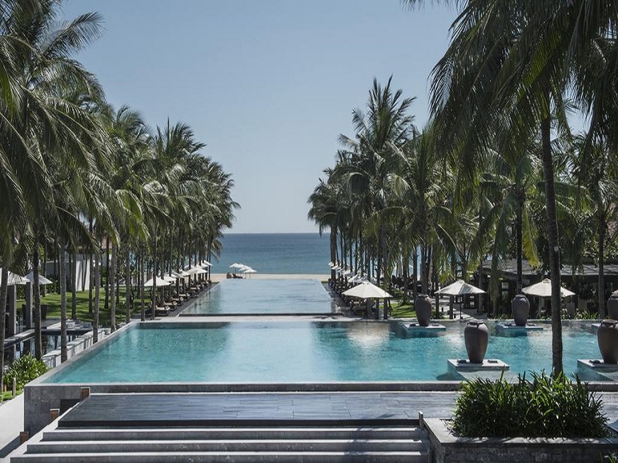 Four-Seasons-The-Nam-Hai