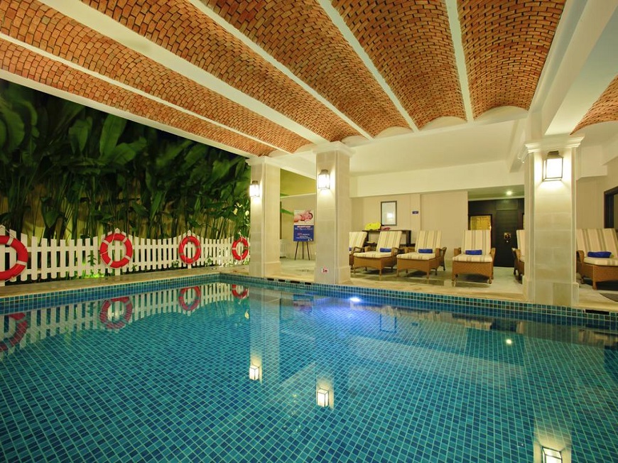 La-Residencia-Little-Boutique