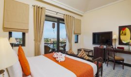 La-Residencia-Little-Boutique