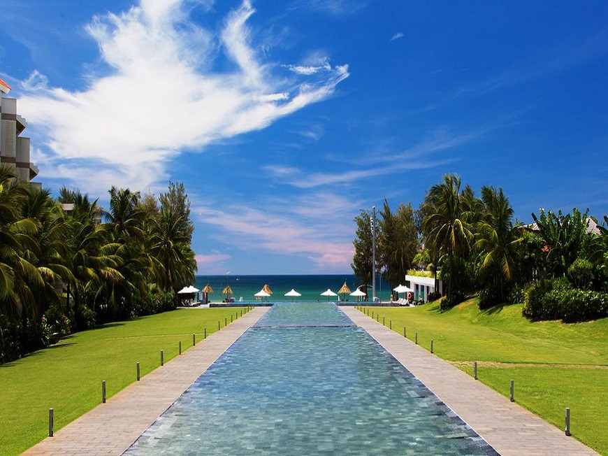 Pullman-Danang-Beach-Resort