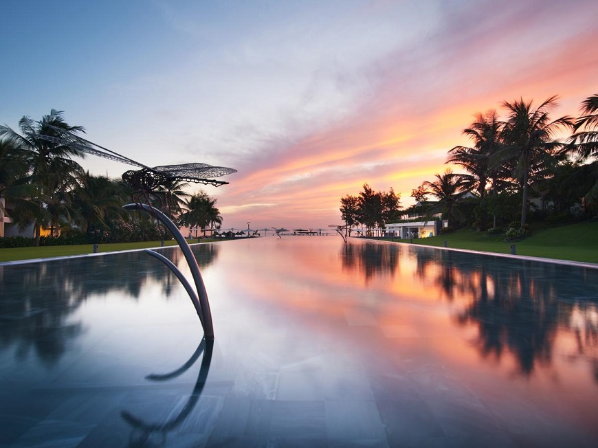 Pullman-Danang-Beach-Resort