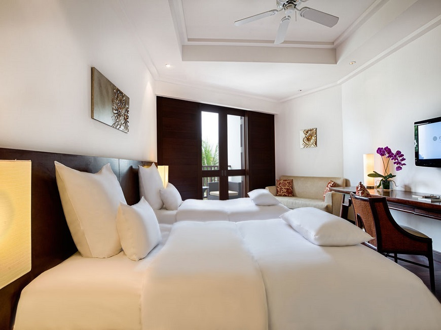Pullman-Danang-Beach-Resort