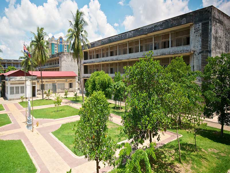 Tuol-Sleng-Genocide-Museum