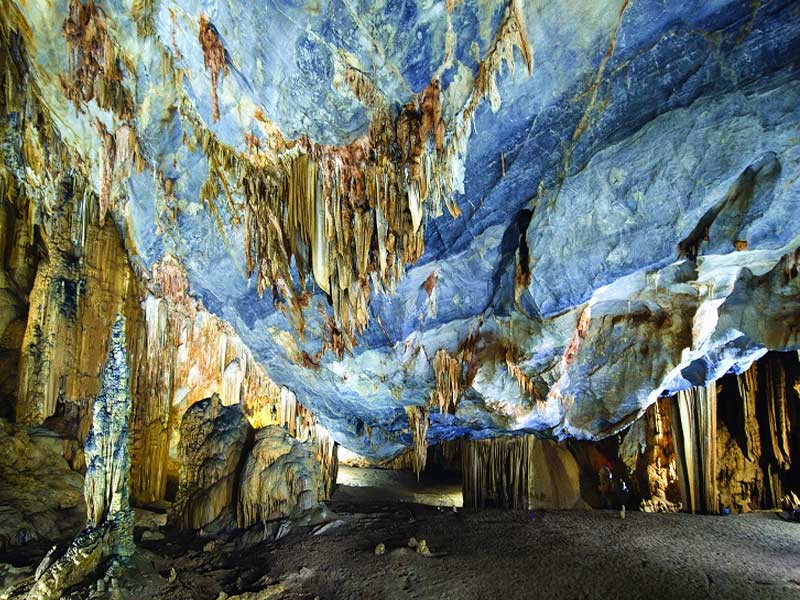 Paradise-Cave