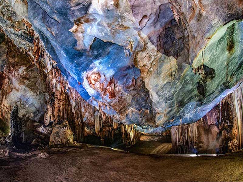 Paradise-Cave