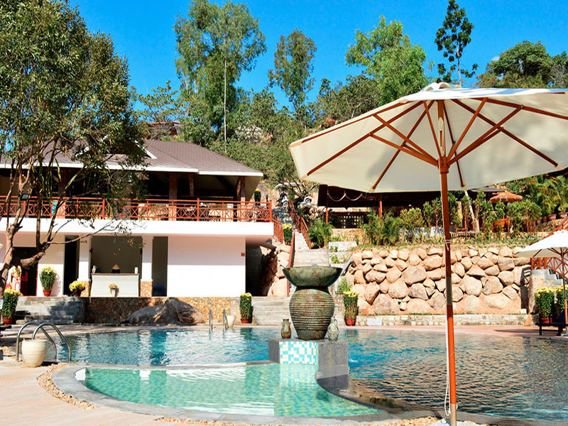 Thap-Ba-Mud-Spa-center