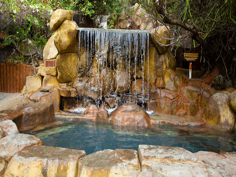 Thap-Ba-Mud-Spa-center