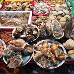 Cat Ba seafood market