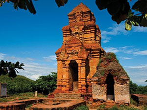 Poshanu Cham Tower